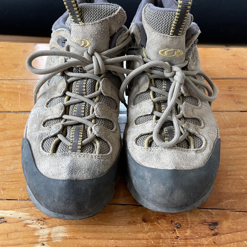 Salomon Gray and Tan Athletic Shoes
